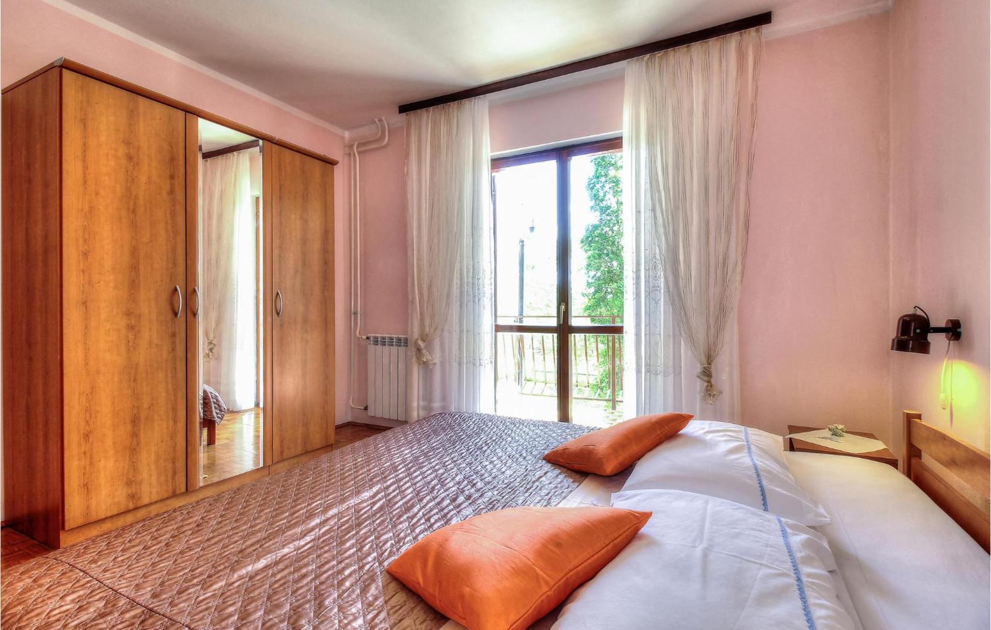 Amazing Apartment In Porec With Wifi 外观 照片